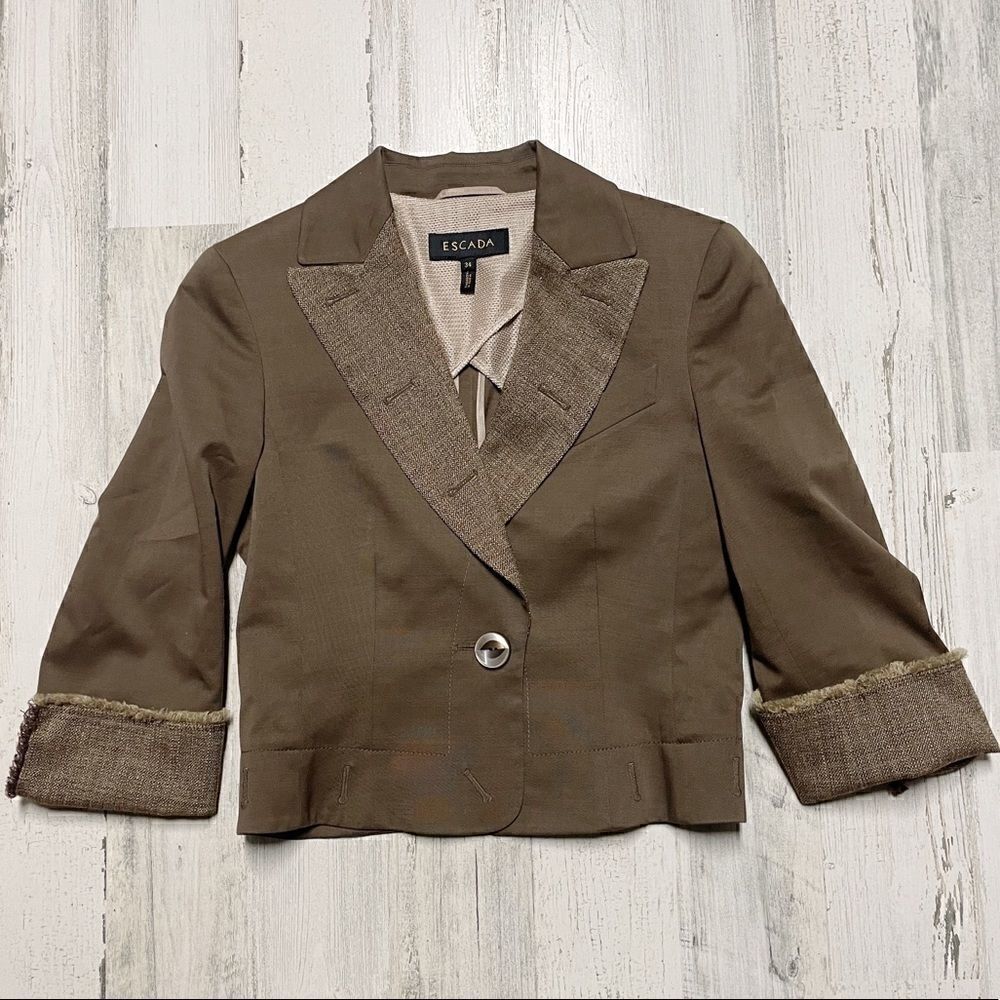 Escada Oak Virgin Wool Cropped Blazer